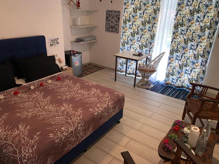 "A Tomo Mai Homestay" Airport, Free WiFi, Breakfast optional - Bed and Breakfast Faaa