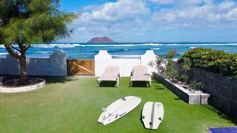 Dalia house, frontbeach, piscina, Corralejo - B&B Corralejo