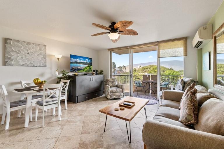 Nani Kai Hale 403- Top floor 1 bedroom with AC & partial ocean view - B&B Kīhei