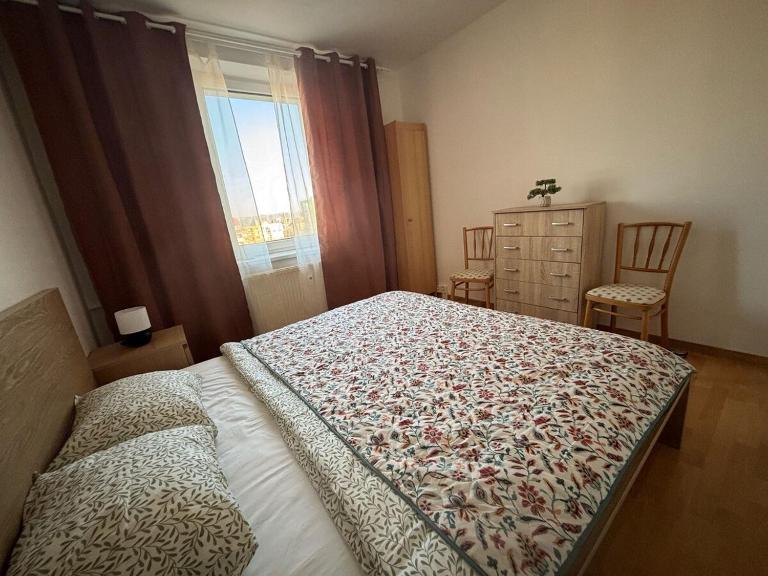 Retro Vibes & Modern Comfort Apt - Ferienwohnung Košice