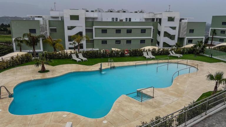 Ipanema, Calanova Golf and Sea View, Luxury 2 Bed Garden Apt, La Cala, Malaga - B&B Mijas Costa