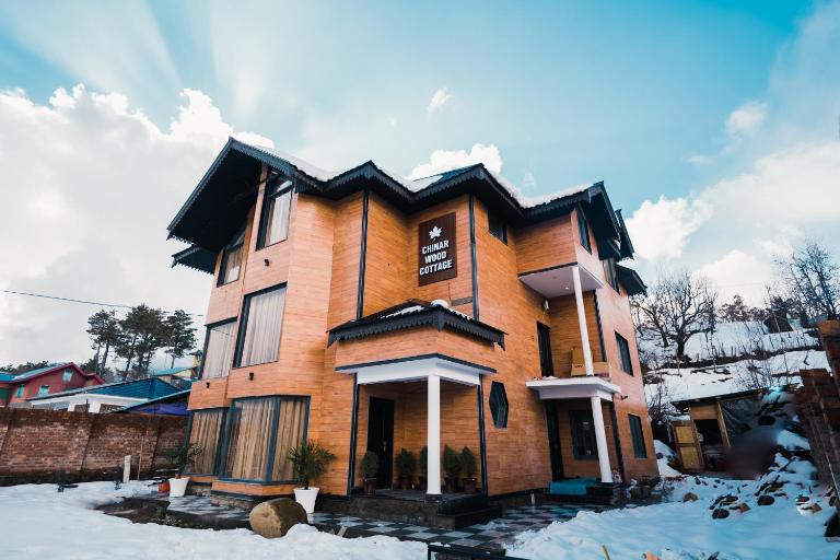 Chinar Wood Cottage - Bed and Breakfast Gulmarg