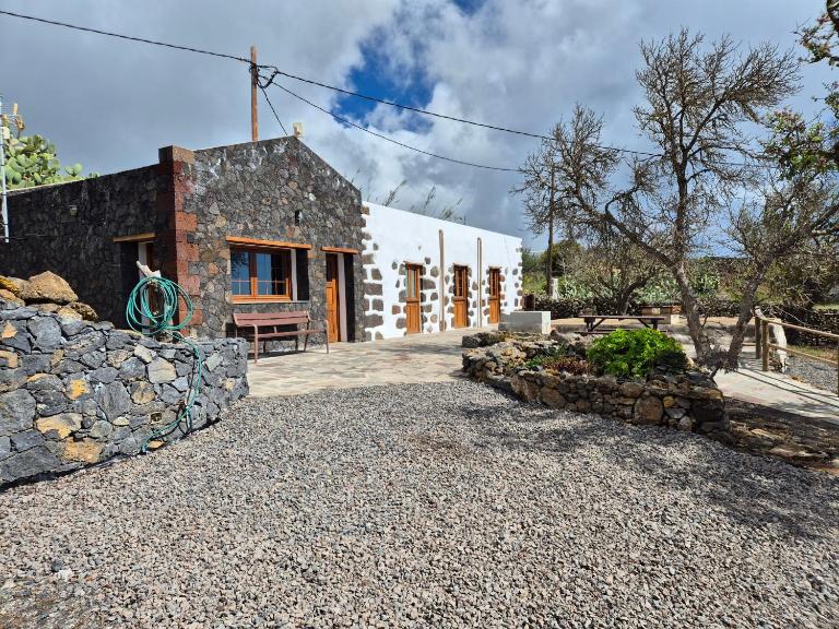 Casa Rural Lomo Lugo - Bed and Breakfast Isora
