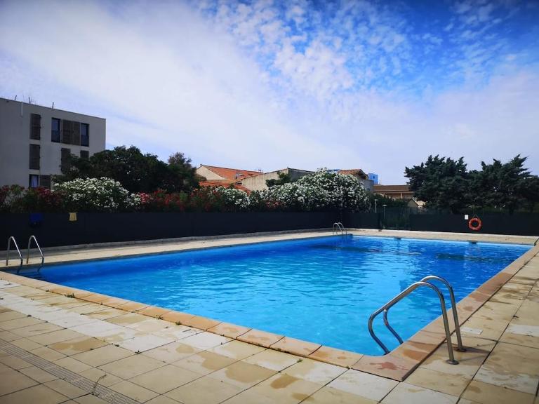 Appart bord de mer, piscine et clim - B&B Carnon-Plage