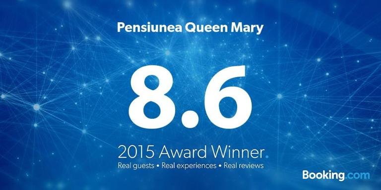 Pensiunea Queen Mary - Chambres d'hôtes Sânpetru