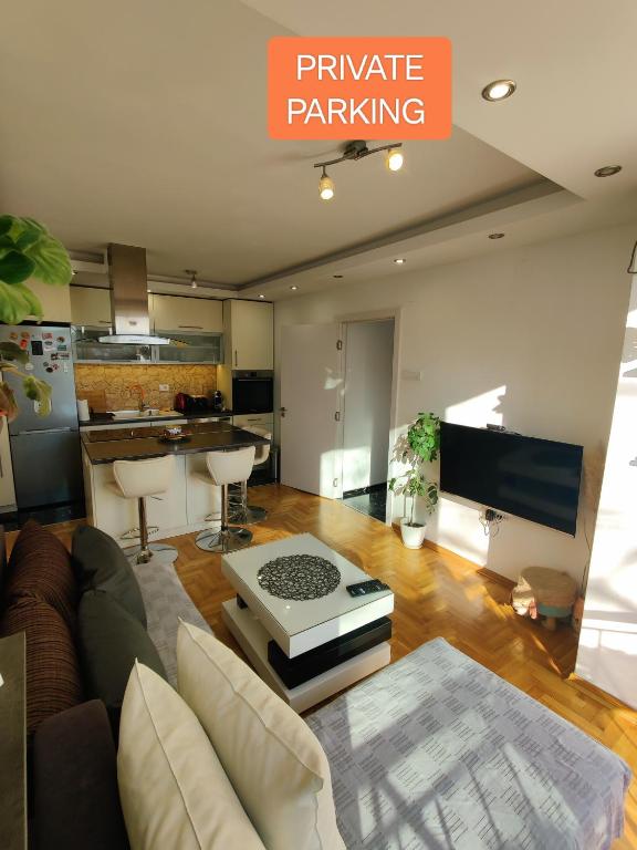 Ana Apartment - Ferienwohnung Novi Sad