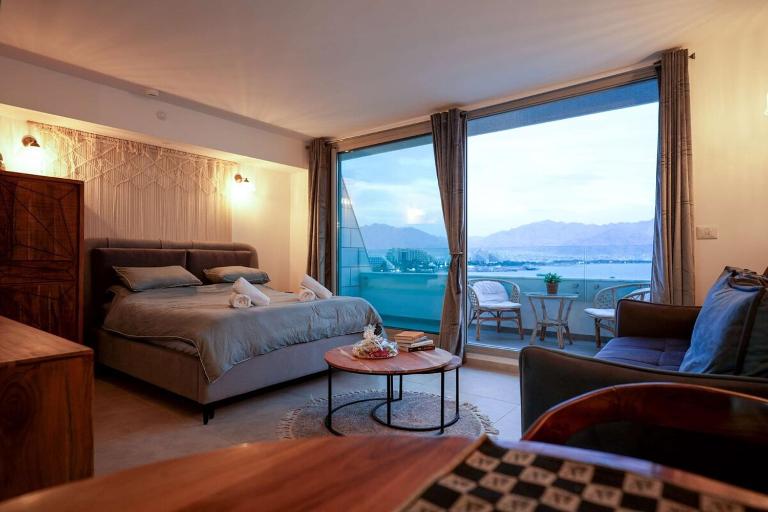 Apartment in Sea Side with amazing sea view - By Edomlux - Ferienwohnung Eilat