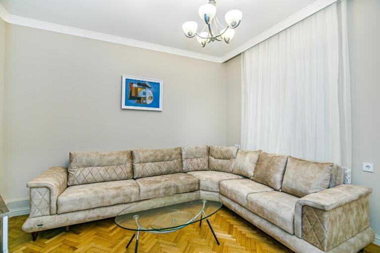Bulvar Lux House - Bed and Breakfast Bakoe