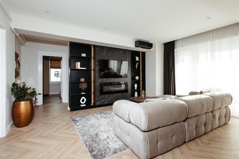 SkyView Apartment Unic, Select, Ultimul Etaj, Confort Premium în Royal Town Copou - B&B Iași