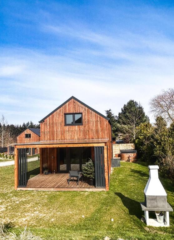 TOP house with private HOT TUB-near sea, lakes and forest - B&B Kołczewo
