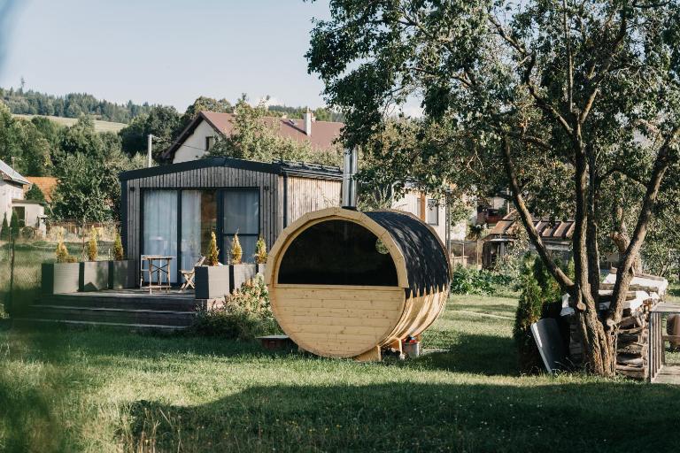 Moderné ubytovanie so saunou na liptovskom vidieku - Chambres d'hôtes Liptovské Matiašovce