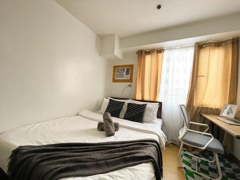 Affordable Condo Near Bgc, Venice Mall #rt33006 - Bed and Breakfast Manilla