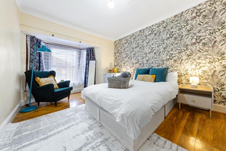Chic Private Bedroom In Central London Near Tube - Bedroom1 - B&B Londra