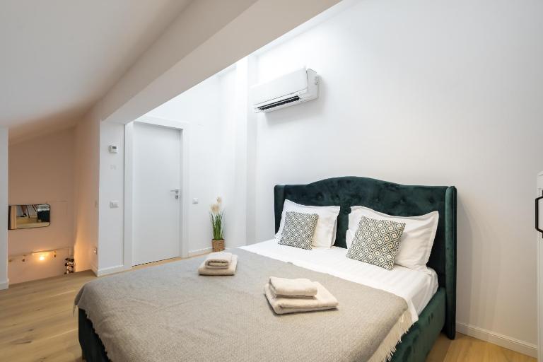 Luxury Central Lofts by Carmen Sylva - Ferienwohnung Bukarest