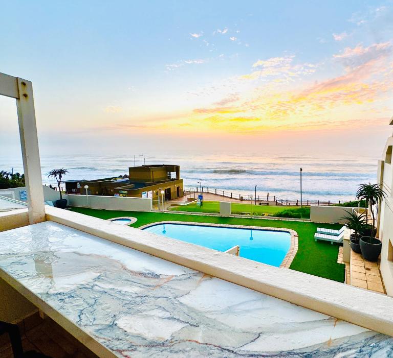 303 Marbella - by Stay in Umhlanga - B&B Durban