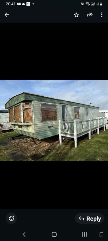 S&l caravan holidays - B&B Winthorpe