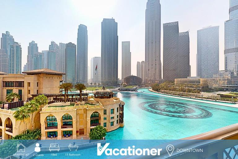 Vacationer Holiday Homes I One 1 Bed with Dubai Fountain View I Souq Al Bahar - B&B Dubái