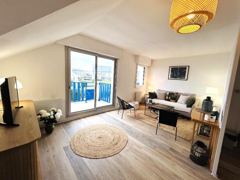 Charmant appartement 4 personnes à 50m de la plage - balcon vue mer -CELESTE - Chambres d'hôtes Ploemeur