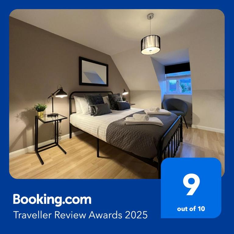Telford Townhouse with Parking and Garden - B&B Telford