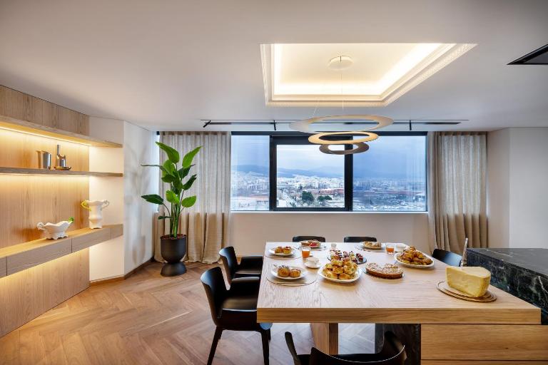 SkySuite42 - Ferienwohnung Thessaloniki
