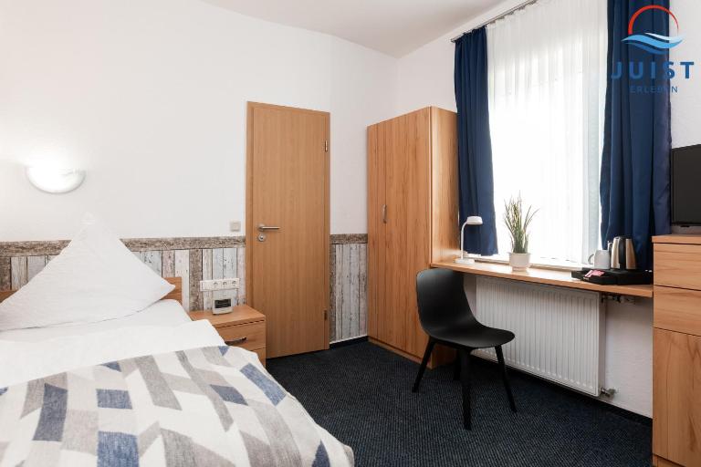 Töwerland Zimmer 1 - Bed and Breakfast Juist