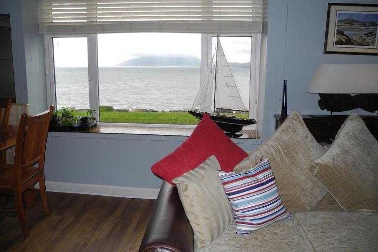 Coastal Kerry Hideaway - Sleeps 6 & Free Parking - Bed and Breakfast Waterville