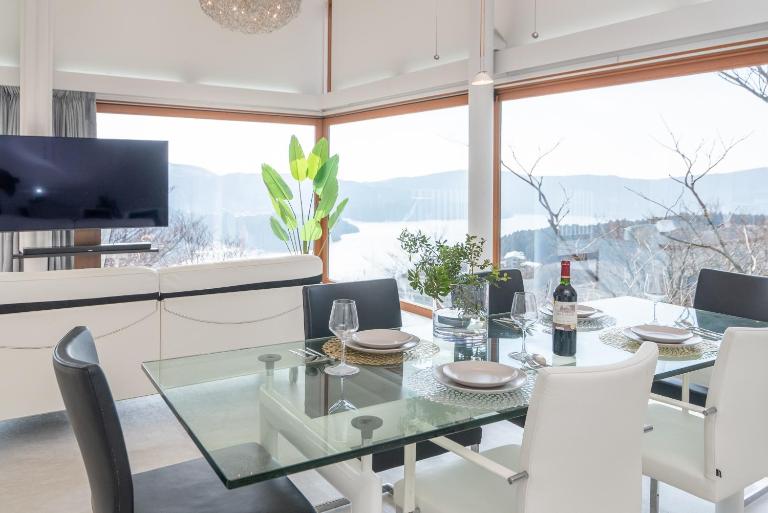 Smart Villa Hakone Ashinoko-Smart Villa 箱根芦ノ湖 - B&B Hakone