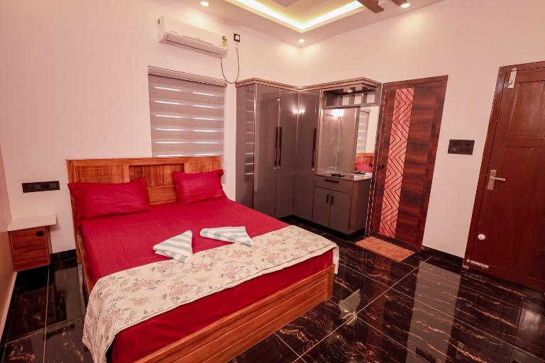 Shivoham Homestay - Bed and Breakfast Varkkallai