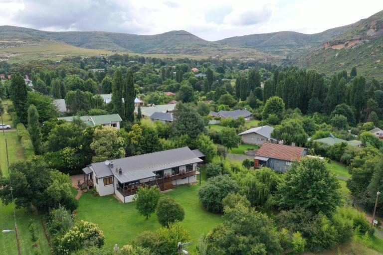 727 Church - B&B Clarens