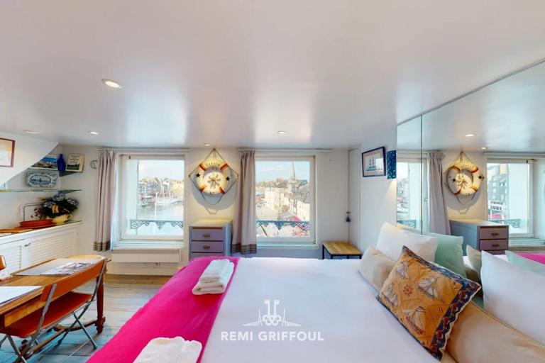 Racing the Wind - Bed and Breakfast Honfleur
