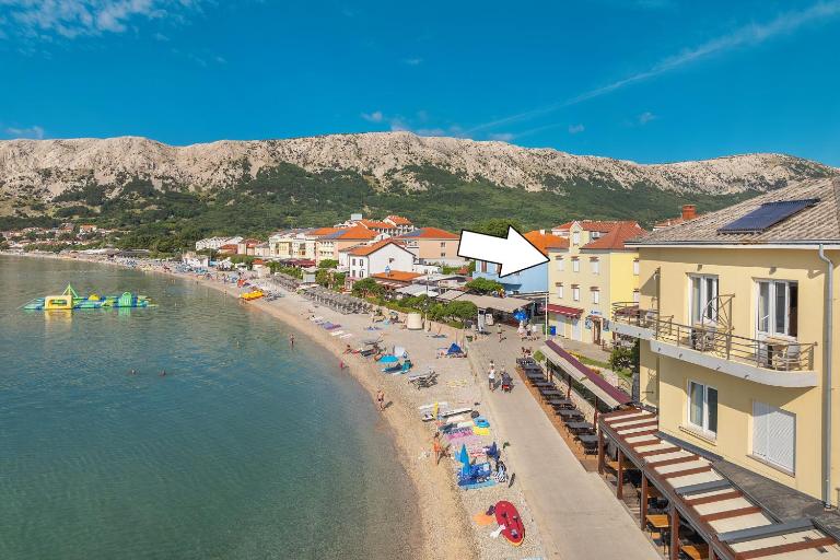Apartment Rosanna By The Beach - Bed and Breakfast Baška