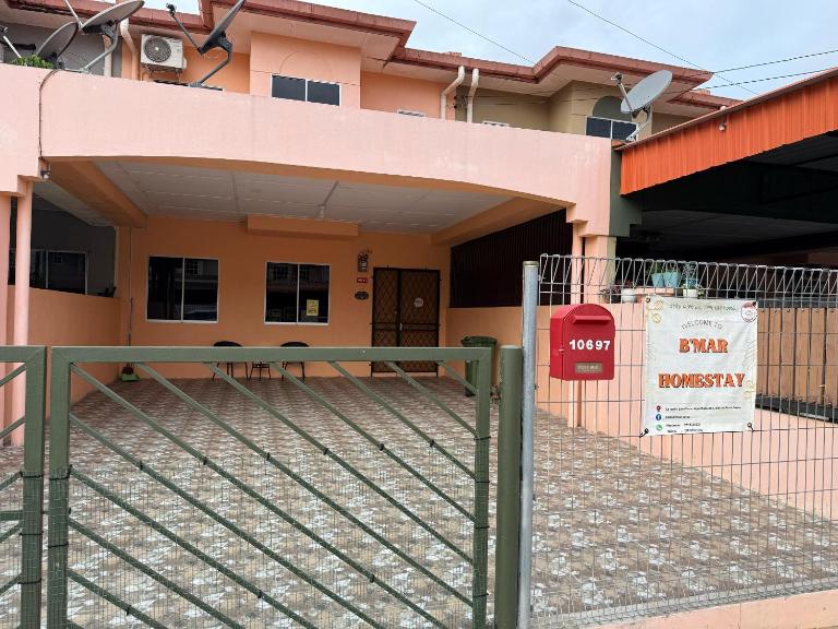 B'Mar Homestay - B&B Tawau