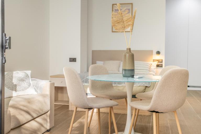 Valencia Central Flats - Exclusiva, junto al Roig Arena - B&B Valencia