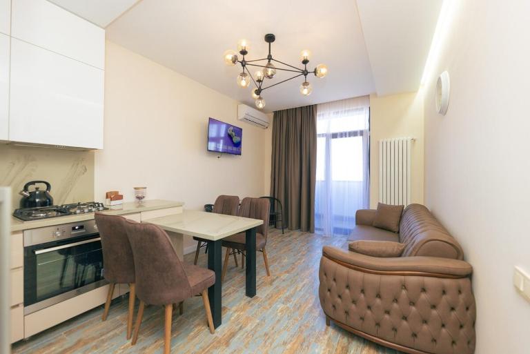 Cozy Modern Apartment - B&B Batum