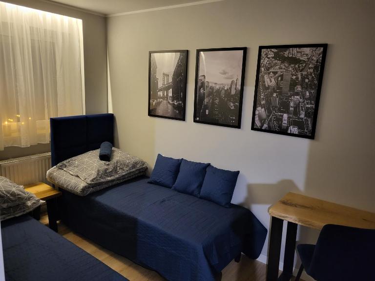 Mieszkanie w nowym apartamentowcu obok CH Arena, PRYWATNY PARKING - Chambres d'hôtes Gliwice