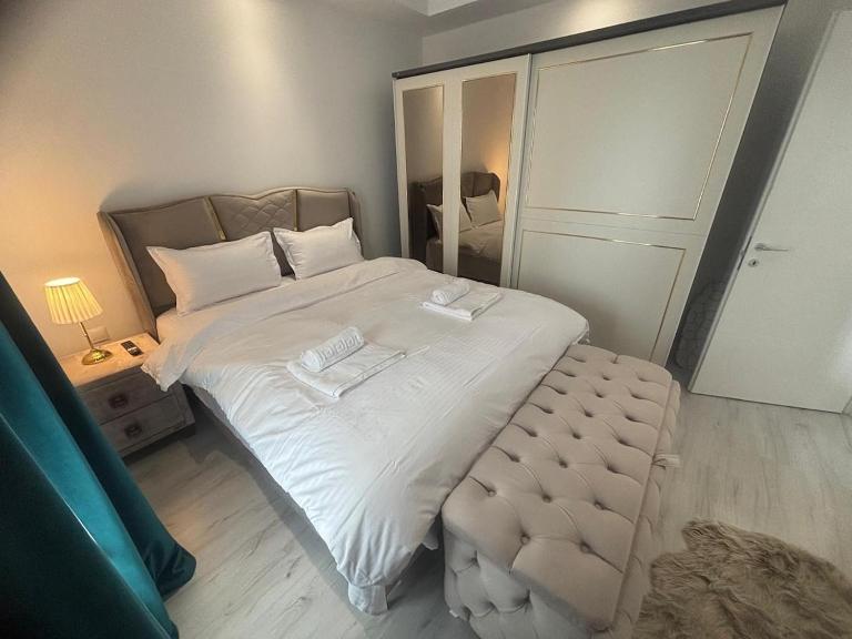 COSMO 1, 2 Rooms, 2 Beds, 1 Parking, Shopping & Swimming - B&B Ştefăneştii de Sus
