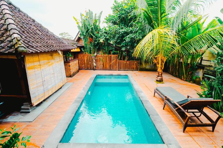 Cening Bagus Bungalow - B&B Canggu