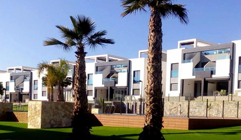Punta Prima & Oasis Beach apartment - Chambres d'hôtes Punta Prima