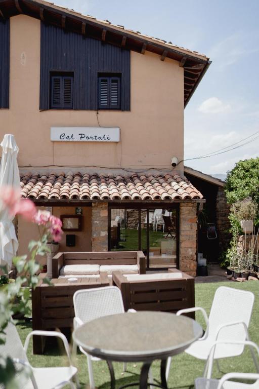 Cal Portalé - Casa de Pagès - B&B Claverol