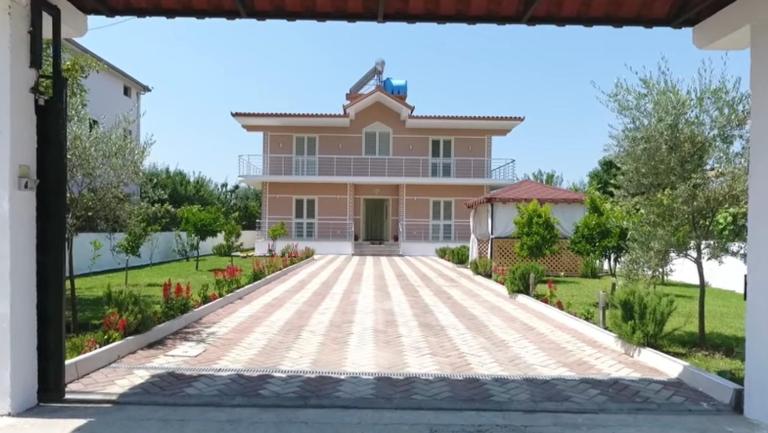 GS Villa - B&B Kamëz