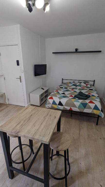 BudgetBnb Larmodieu 2 - B&B Tolón