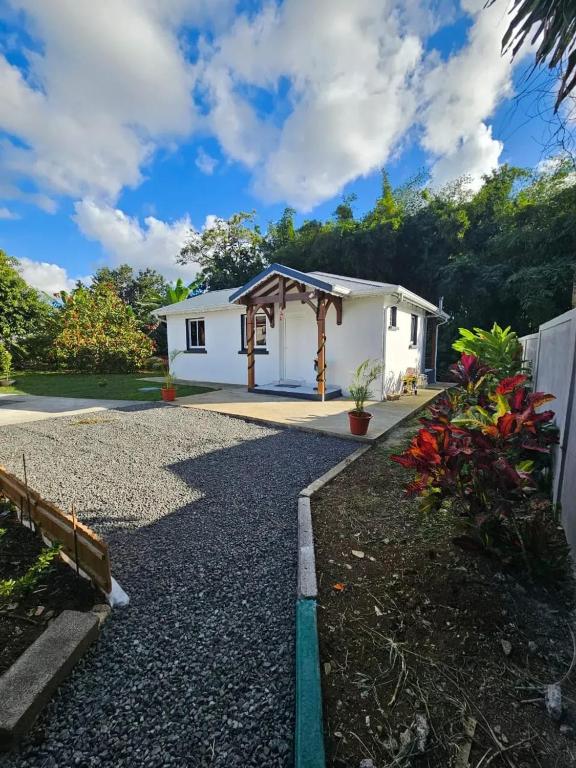 Maison cosy à Lamentin, 20m², climatisation - Ferienwohnung Lamentin