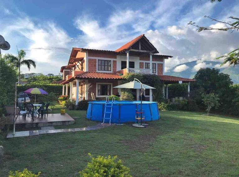Hermosa Casa Familiar - B&B Santa Fe de Antioquia