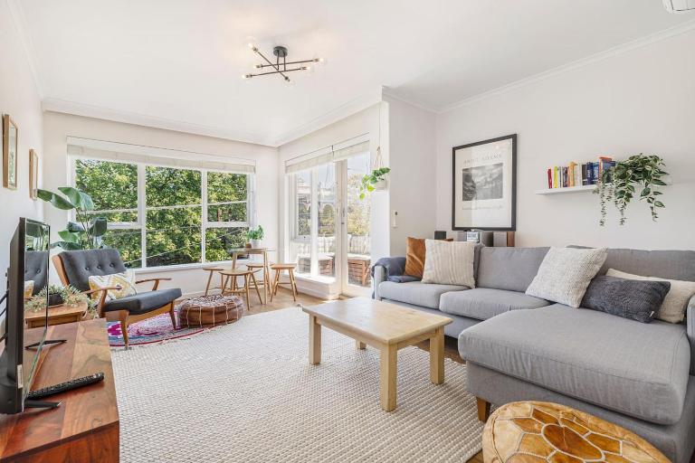 Auburn & Ivy - Scandi Charm off Burwood Road - B&B Melbourne
