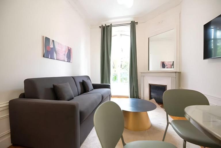 TBS 316 - Apartment close to Eiffel Tower - B&B Parigi