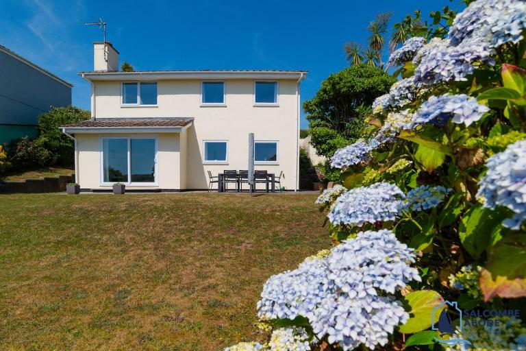 Detached 4 bed Coastal Haven - Garden - Parking - Bed and Breakfast Salcombe