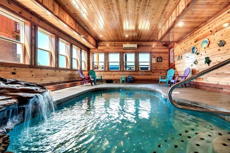 Smoky Mountain Splash - B&B Sevierville