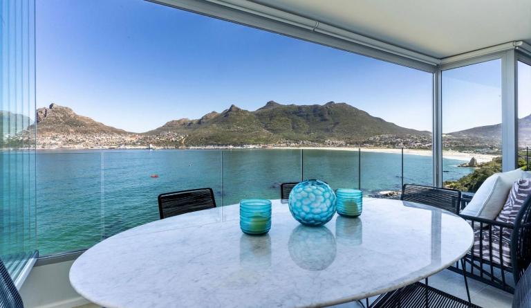 Stylish ocean-side apartment - Chambres d'hôtes Hout Bay