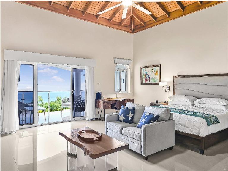 Hospitality Expert BTS 4 Pool Bar - B&B Montego Bay