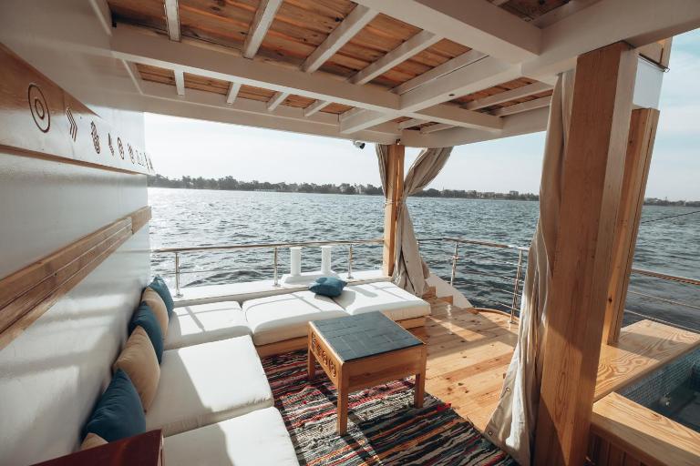 Dahabiya Nile Sailing-Safiya-Aswan to Luxor-every Friday-4 days-3 nights - B&B Aswān